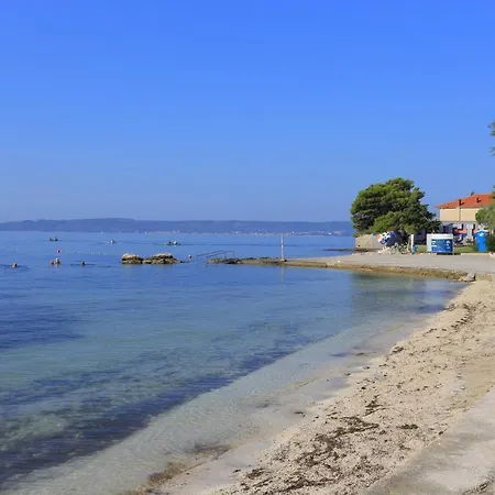 With Parking Space Kastel Gomilica, - 19248 Apartman *