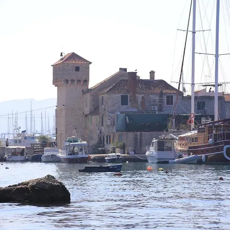 With Parking Space Kastel Gomilica, - 19248 * Kastela